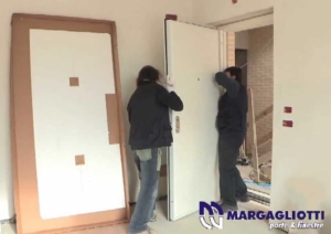 montaggio-porta-blindata